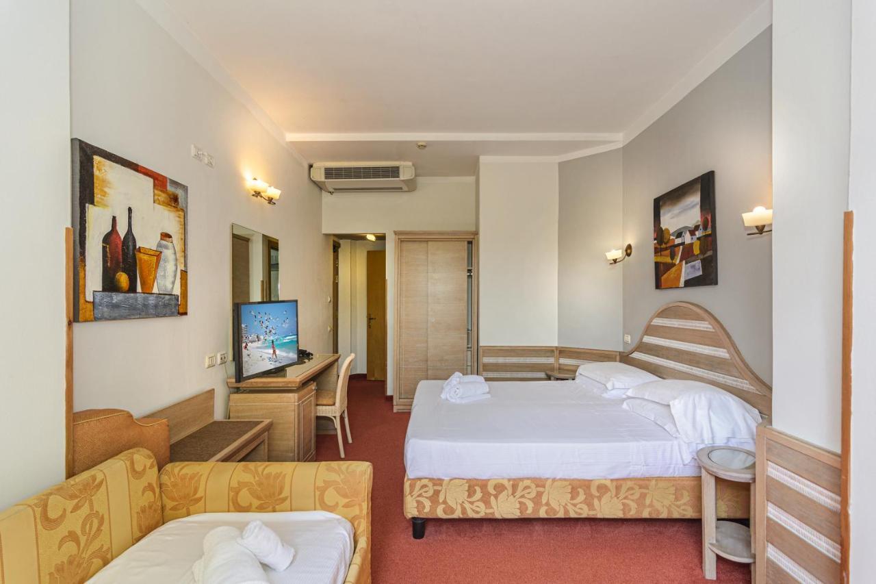 Hotel Nedy Marina di Massa Zewnętrze zdjęcie